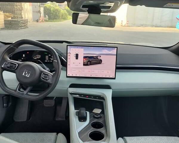 Зелений Zeekr 001, об'ємом двигуна 0 л та пробігом 11 тис. км за 36100 $, фото 8 на Automoto.ua