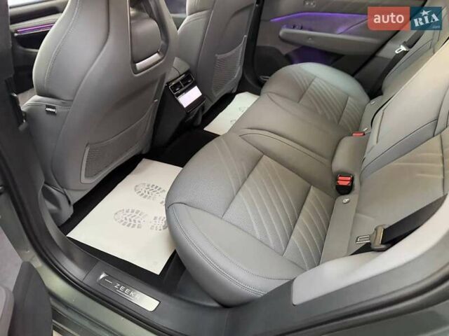 Зеленый Zeekr 001, объемом двигателя 0 л и пробегом 1 тыс. км за 45499 $, фото 17 на Automoto.ua