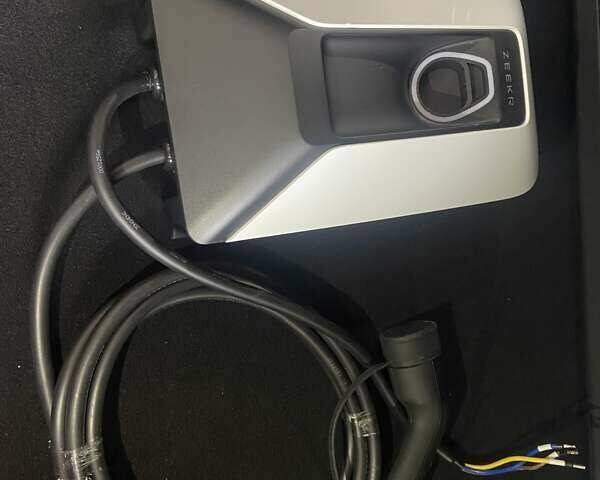 Оранжевый Zeekr 001, объемом двигателя 0 л и пробегом 1 тыс. км за 43000 $, фото 2 на Automoto.ua