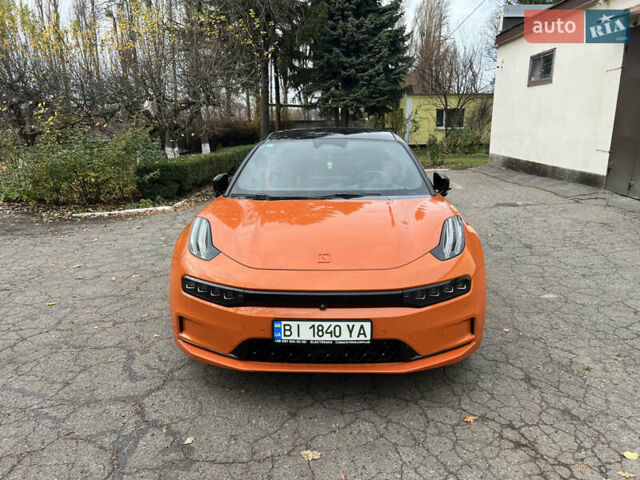 Оранжевый Zeekr 001, объемом двигателя 0 л и пробегом 26 тыс. км за 42500 $, фото 2 на Automoto.ua