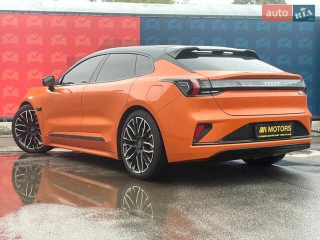 Помаранчевий Zeekr 001, об'ємом двигуна 0 л та пробігом 15 тис. км за 49000 $, фото 2 на Automoto.ua