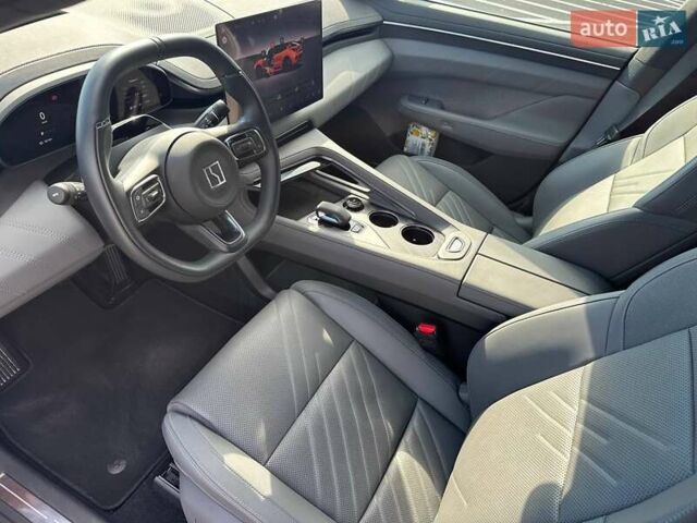 Оранжевый Zeekr 001, объемом двигателя 0 л и пробегом 13 тыс. км за 43900 $, фото 10 на Automoto.ua