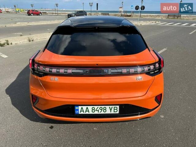Оранжевый Zeekr 001, объемом двигателя 0 л и пробегом 13 тыс. км за 43900 $, фото 4 на Automoto.ua