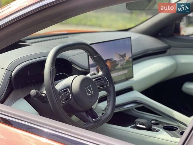 Zeekr 001 2024 у Одесі на Automoto.ua Помаранчевий Zeekr 001, об'ємом двигуна 0 л та пробігом 19 тис. км за 39900 $, фото 3 на Automoto.ua