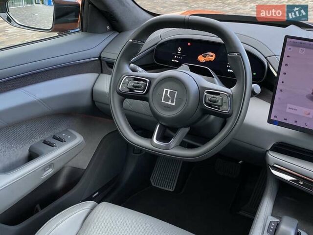 Оранжевый Zeekr 001, объемом двигателя 0 л и пробегом 8 тыс. км за 39999 $, фото 34 на Automoto.ua