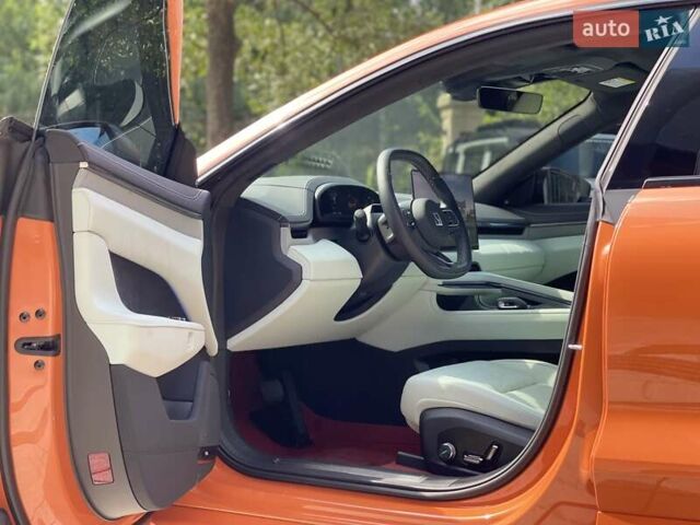 Zeekr 001 2024 у Одесі на Automoto.ua Помаранчевий Zeekr 001, об'ємом двигуна 0 л та пробігом 19 тис. км за 39900 $, фото 4 на Automoto.ua