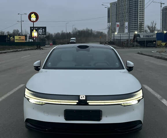 Білий Zeekr 007, об'ємом двигуна 0 л та пробігом 20 тис. км за 38500 $, фото 1 на Automoto.ua