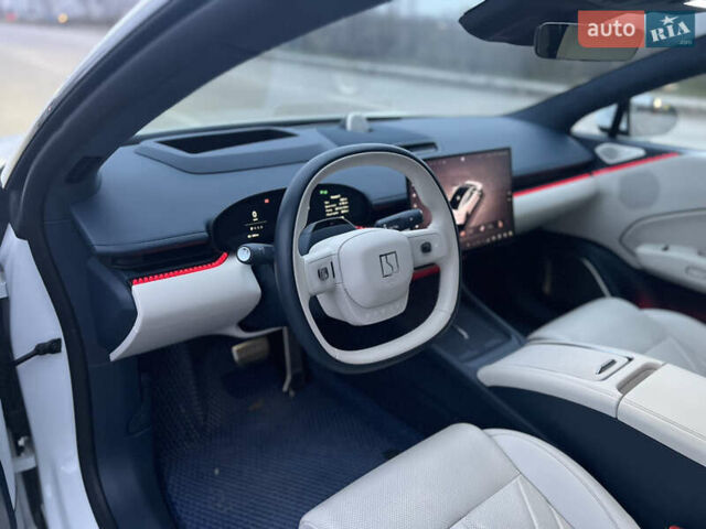 Білий Zeekr 007, об'ємом двигуна 0 л та пробігом 20 тис. км за 38500 $, фото 33 на Automoto.ua
