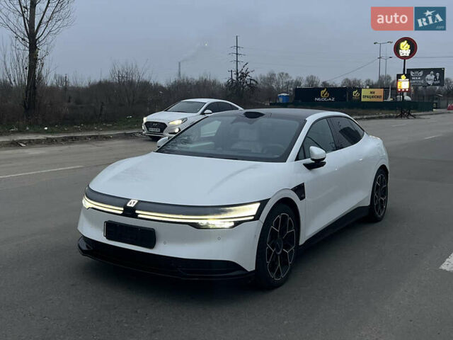 Білий Zeekr 007, об'ємом двигуна 0 л та пробігом 20 тис. км за 38500 $, фото 2 на Automoto.ua
