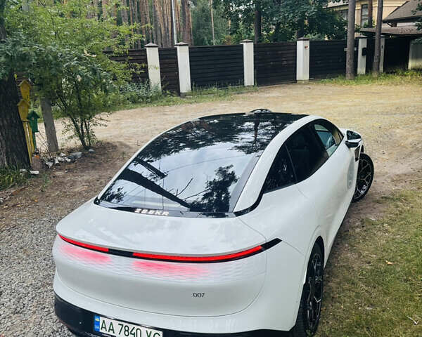 Белый Zeekr 007, объемом двигателя 0 л и пробегом 15 тыс. км за 36500 $, фото 11 на Automoto.ua