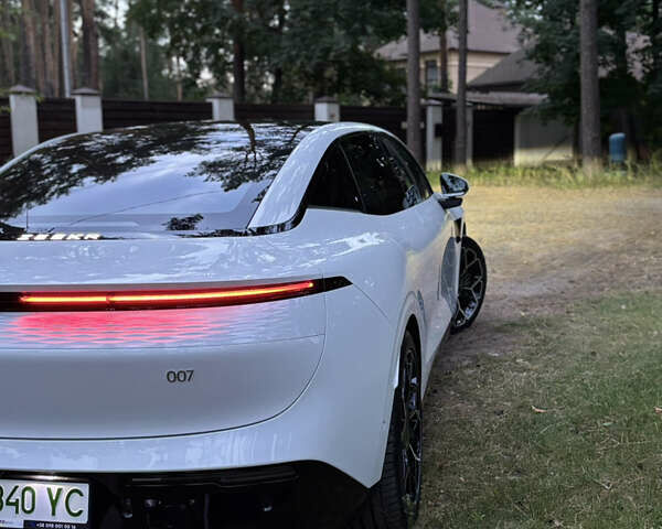 Белый Zeekr 007, объемом двигателя 0 л и пробегом 15 тыс. км за 36500 $, фото 28 на Automoto.ua