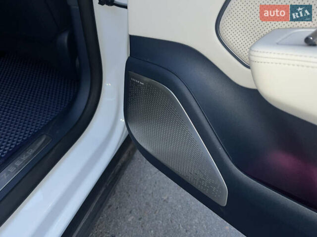 Білий Zeekr 007, об'ємом двигуна 0 л та пробігом 20 тис. км за 38500 $, фото 24 на Automoto.ua