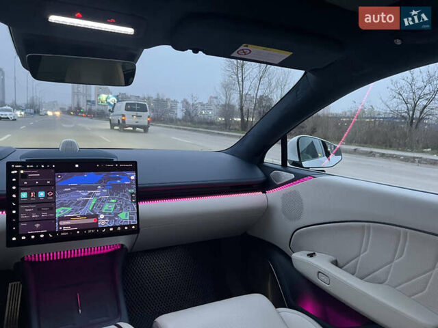 Білий Zeekr 007, об'ємом двигуна 0 л та пробігом 20 тис. км за 38500 $, фото 34 на Automoto.ua