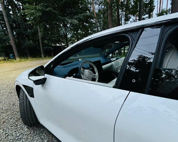 Белый Zeekr 007, объемом двигателя 0 л и пробегом 15 тыс. км за 36500 $, фото 23 на Automoto.ua