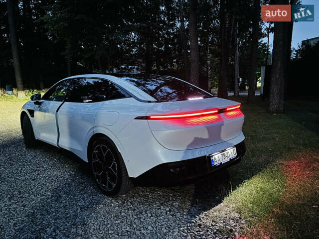 Белый Zeekr 007, объемом двигателя 0 л и пробегом 15 тыс. км за 36500 $, фото 47 на Automoto.ua