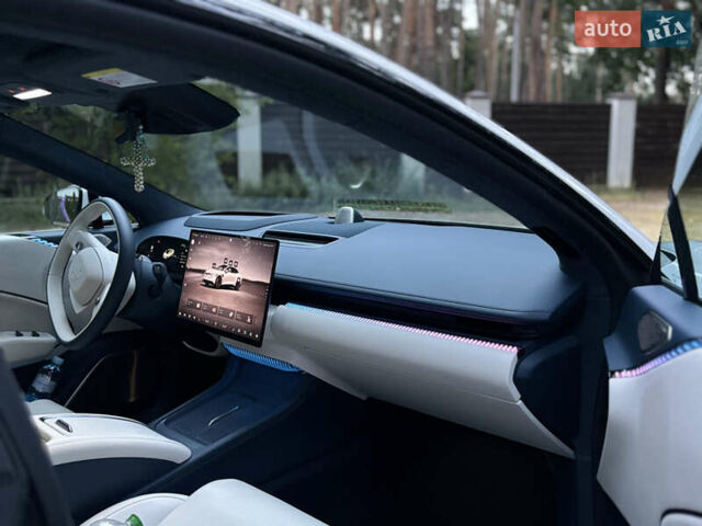 Белый Zeekr 007, объемом двигателя 0 л и пробегом 15 тыс. км за 36500 $, фото 26 на Automoto.ua