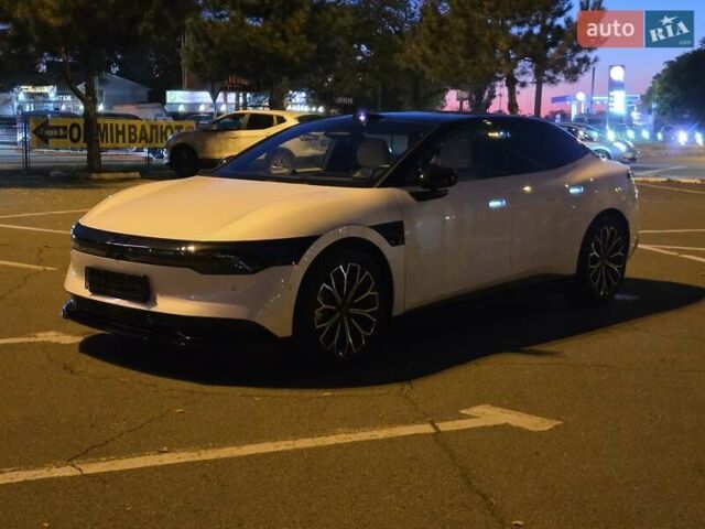 Белый Zeekr 007, объемом двигателя 0 л и пробегом 5 тыс. км за 33997 $, фото 22 на Automoto.ua