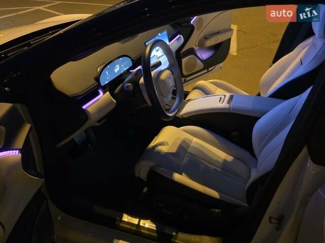 Белый Zeekr 007, объемом двигателя 0 л и пробегом 5 тыс. км за 33997 $, фото 12 на Automoto.ua