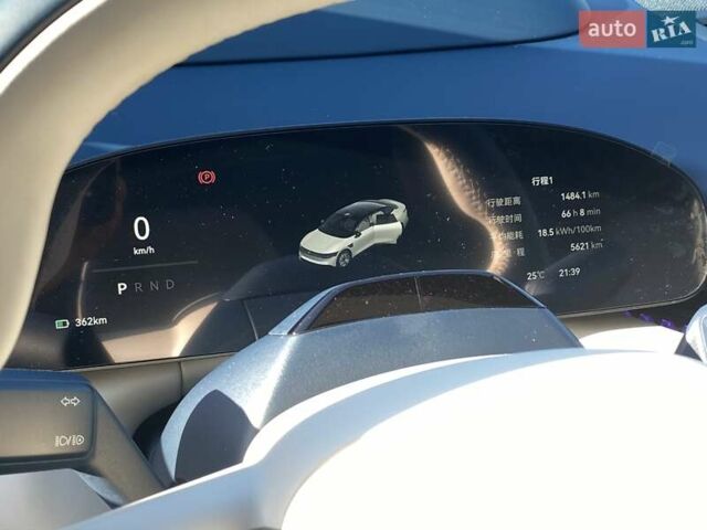 Белый Zeekr 007, объемом двигателя 0 л и пробегом 5 тыс. км за 32600 $, фото 29 на Automoto.ua