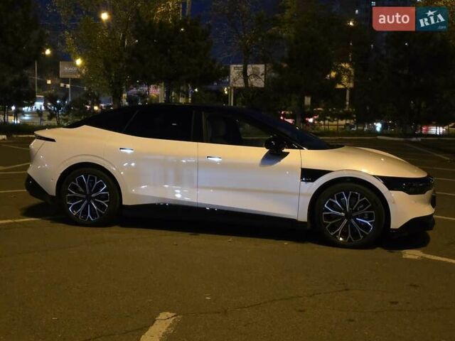 Белый Zeekr 007, объемом двигателя 0 л и пробегом 5 тыс. км за 33997 $, фото 18 на Automoto.ua