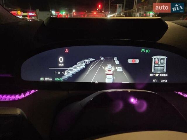 Белый Zeekr 007, объемом двигателя 0 л и пробегом 5 тыс. км за 33997 $, фото 28 на Automoto.ua