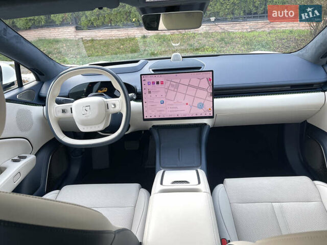 Белый Zeekr 007, объемом двигателя 0 л и пробегом 5 тыс. км за 38300 $, фото 17 на Automoto.ua