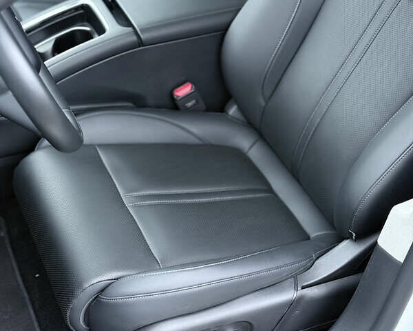 Білий Zeekr 007, об'ємом двигуна 0 л та пробігом 7 тис. км за 33800 $, фото 4 на Automoto.ua