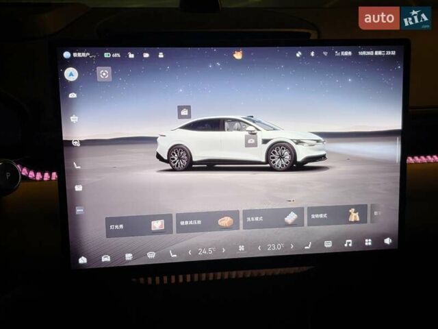 Белый Zeekr 007, объемом двигателя 0 л и пробегом 5 тыс. км за 33997 $, фото 27 на Automoto.ua