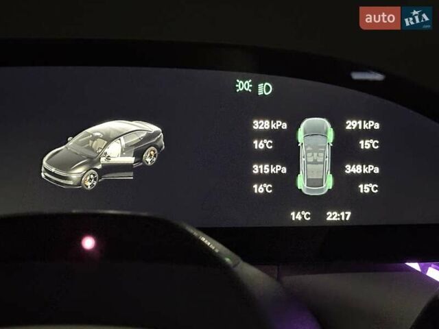 Черный Zeekr 007, объемом двигателя 0 л и пробегом 6 тыс. км за 33900 $, фото 78 на Automoto.ua