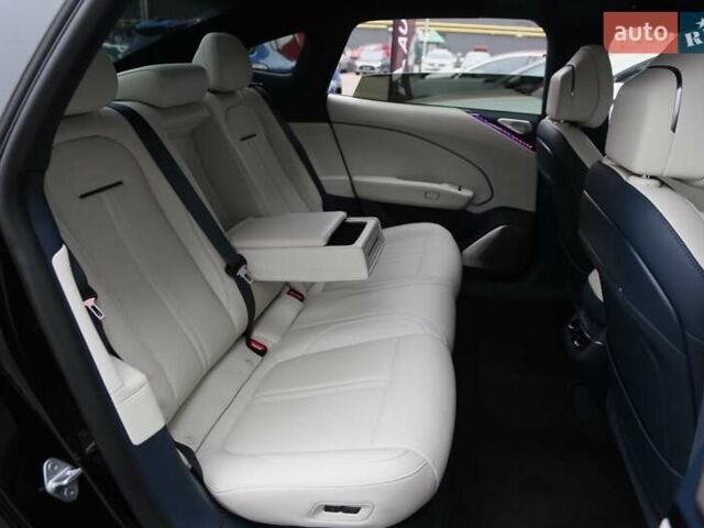 Черный Zeekr 007, объемом двигателя 0 л и пробегом 12 тыс. км за 33900 $, фото 13 на Automoto.ua