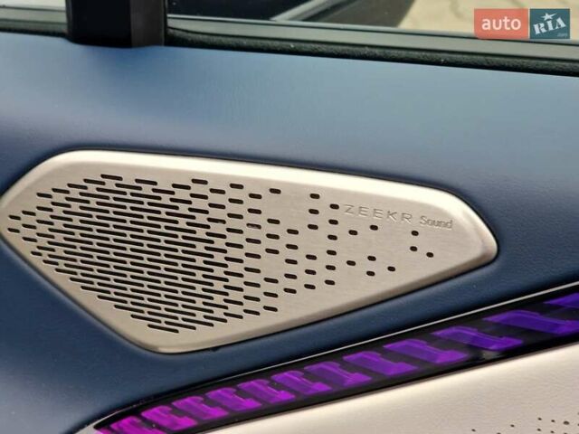 Черный Zeekr 007, объемом двигателя 0 л и пробегом 6 тыс. км за 33900 $, фото 69 на Automoto.ua