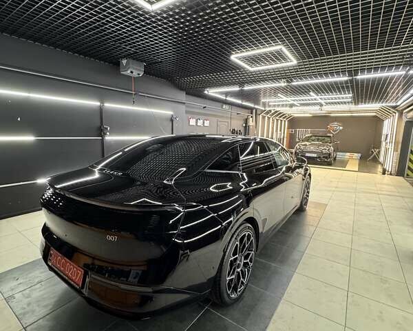Черный Zeekr 007, объемом двигателя 0 л и пробегом 20 тыс. км за 36500 $, фото 16 на Automoto.ua