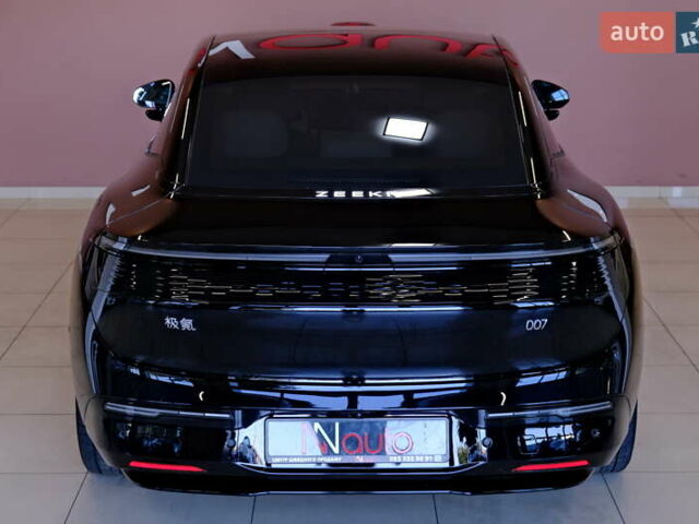 Черный Zeekr 007, объемом двигателя 0 л и пробегом 6 тыс. км за 34900 $, фото 20 на Automoto.ua