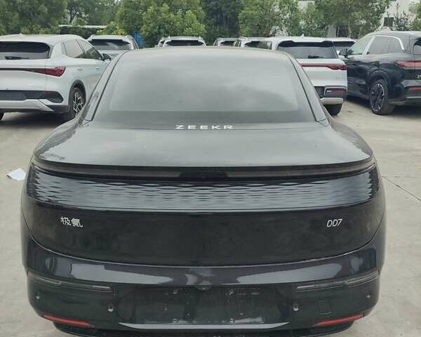 Черный Zeekr 007, объемом двигателя 0 л и пробегом 6 тыс. км за 27400 $, фото 5 на Automoto.ua