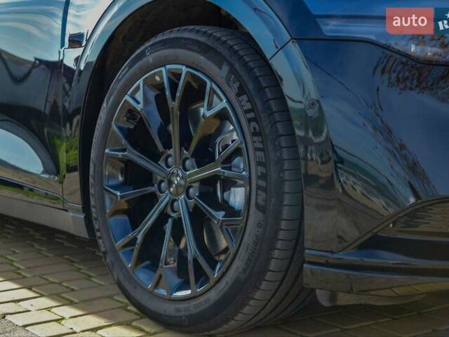 Чорний Zeekr 007, об'ємом двигуна 0 л та пробігом 7 тис. км за 34400 $, фото 31 на Automoto.ua