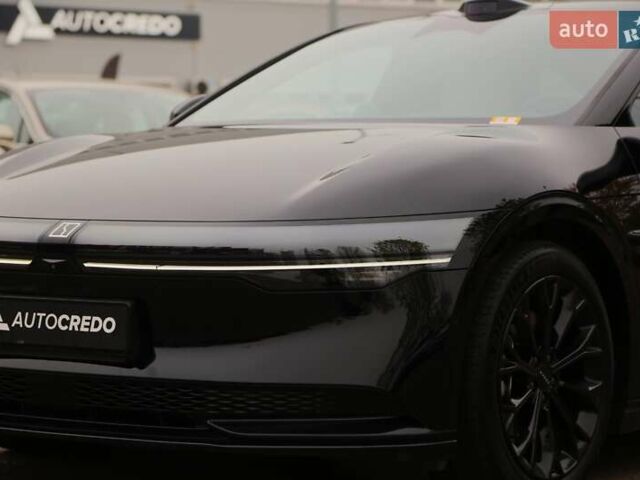 Черный Zeekr 007, объемом двигателя 0 л и пробегом 12 тыс. км за 33900 $, фото 4 на Automoto.ua