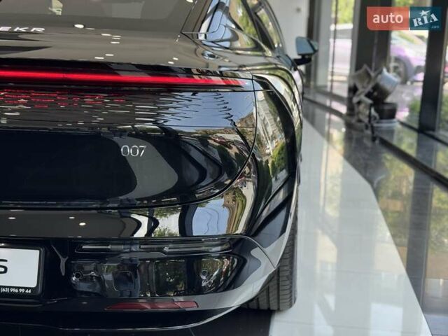 Чорний Zeekr 007, об'ємом двигуна 0 л та пробігом 1 тис. км за 33900 $, фото 8 на Automoto.ua