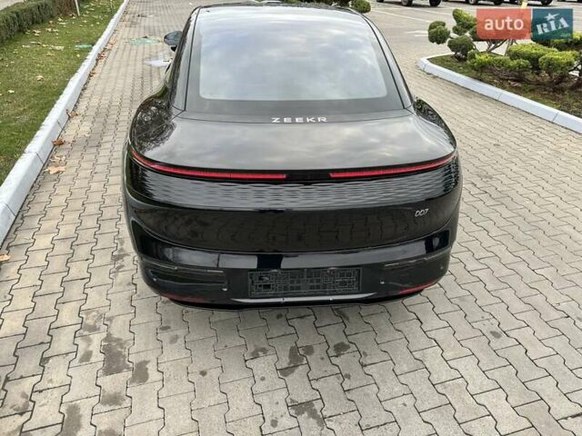 Черный Zeekr 007, объемом двигателя 0 л и пробегом 6 тыс. км за 33900 $, фото 25 на Automoto.ua
