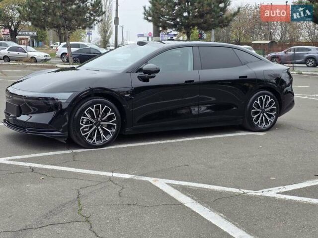 Черный Zeekr 007, объемом двигателя 0 л и пробегом 5 тыс. км за 33999 $, фото 2 на Automoto.ua