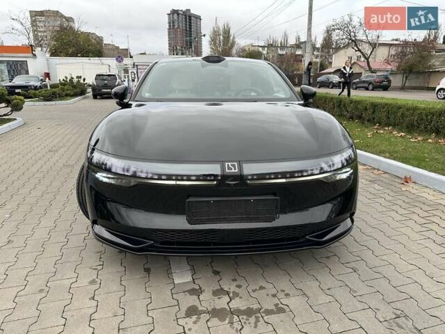 Черный Zeekr 007, объемом двигателя 0 л и пробегом 6 тыс. км за 33900 $, фото 9 на Automoto.ua