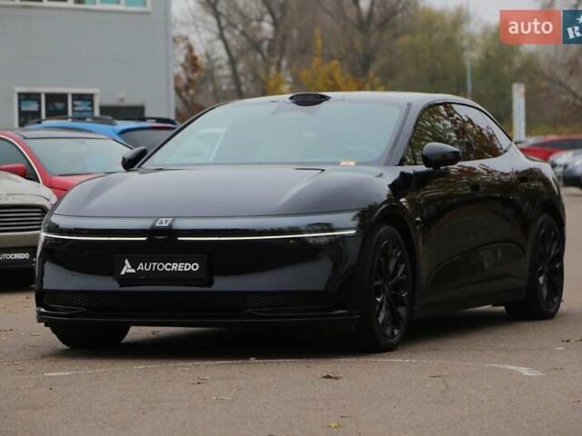 Черный Zeekr 007, объемом двигателя 0 л и пробегом 12 тыс. км за 33900 $, фото 2 на Automoto.ua