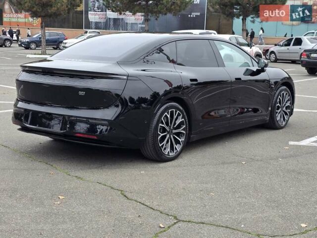 Черный Zeekr 007, объемом двигателя 0 л и пробегом 5 тыс. км за 33999 $, фото 6 на Automoto.ua