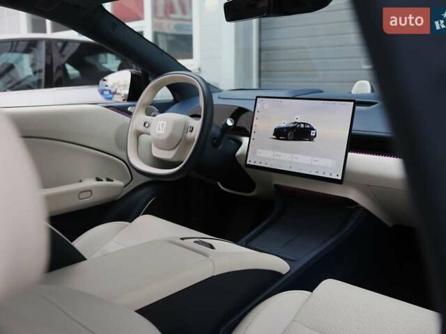 Черный Zeekr 007, объемом двигателя 0 л и пробегом 12 тыс. км за 33900 $, фото 15 на Automoto.ua