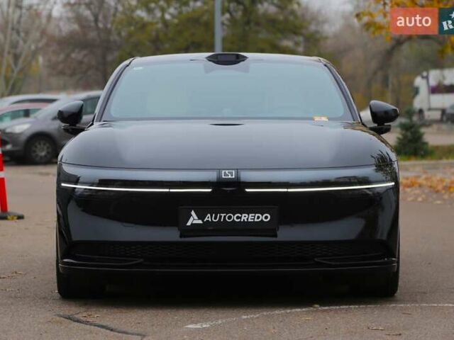 Черный Zeekr 007, объемом двигателя 0 л и пробегом 12 тыс. км за 33900 $, фото 1 на Automoto.ua