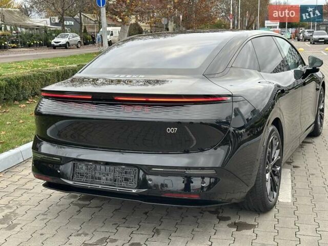 Черный Zeekr 007, объемом двигателя 0 л и пробегом 6 тыс. км за 33900 $, фото 22 на Automoto.ua