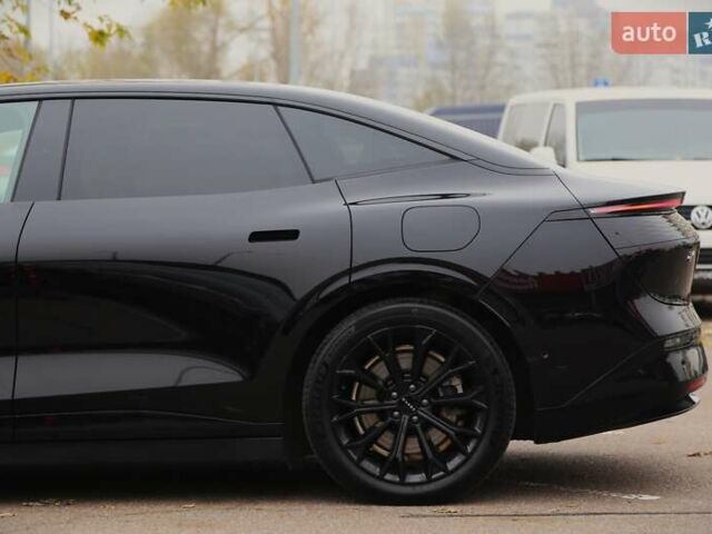 Черный Zeekr 007, объемом двигателя 0 л и пробегом 12 тыс. км за 33900 $, фото 10 на Automoto.ua