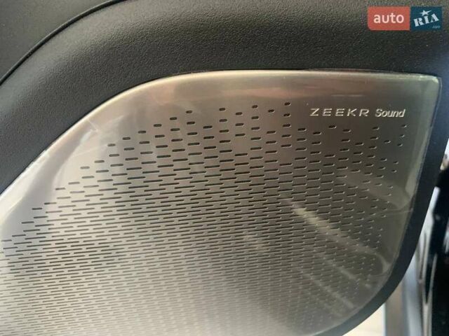Черный Zeekr 007, объемом двигателя 0 л и пробегом 1 тыс. км за 34500 $, фото 9 на Automoto.ua
