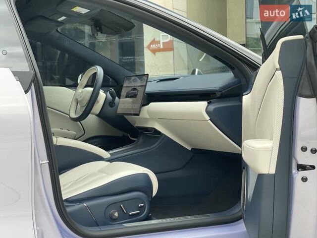 Фиолетовый Zeekr 007, объемом двигателя 0 л и пробегом 9 тыс. км за 32800 $, фото 6 на Automoto.ua