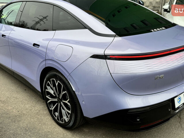 Zeekr 007, объемом двигателя 0 л и пробегом 0 тыс. км за 31999 $, фото 5 на Automoto.ua