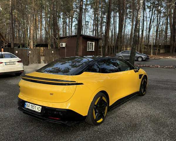 Жовтий Zeekr 007, об'ємом двигуна 0 л та пробігом 10 тис. км за 44500 $, фото 6 на Automoto.ua